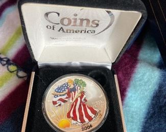 2004 walking Liberty painted 