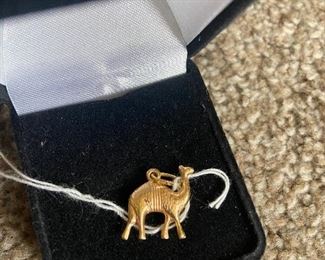 Gold Camel 