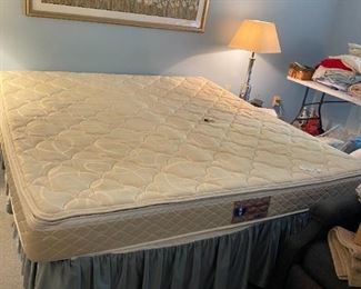 #4	King size mattress set sleep number with 1 controller	 $175.00 
