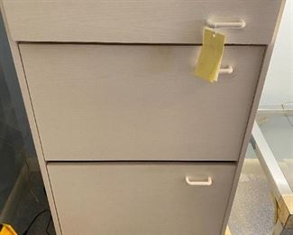 #9	white laminate shoe drawer chest of 3 drawers 24x14x37	 $45.00 
