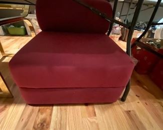 #40	red fold out twin bed chair 	 $20.00 
