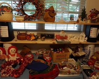 Christmas decor, Raggedy Ann and Andy dolls