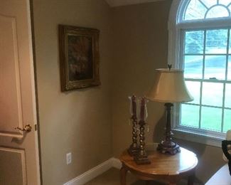 Ethan Allen and table and various lamps