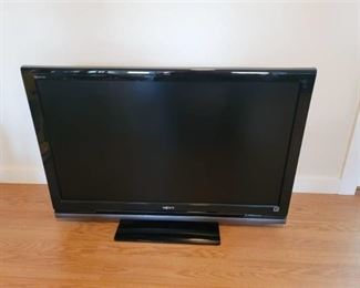 Sony Bravia LCD Digital Color TV 42 Screen with Remote