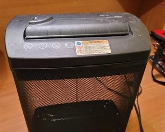 Paper Shredder~ Royal HT500x