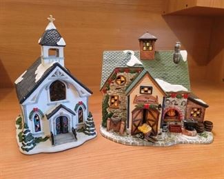 2 Santa's Workbench Christmas Village Pieces~ Church and Carriage House
