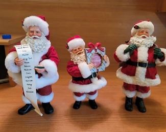 3 Clothtique Santas