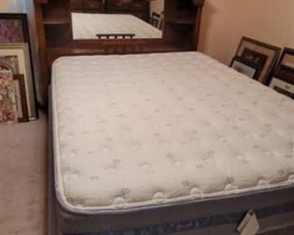 Athens Queen Size Bed ~Serta Perfect Sleeper Matress, Box Spring and Head Board