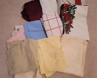 Assorted Sizes~ Vintage Table Cloths