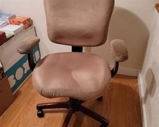 Adjustable Height Office Chair on Wheels