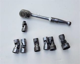 Snap-on 3/8" DRIVE RATCHET SOCKET WRENCH F-710-A and Swivel Sockets