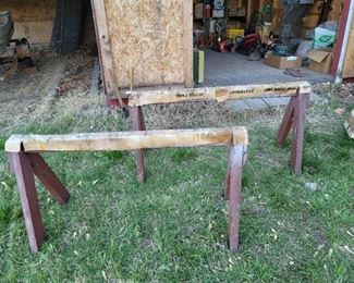 2 Saw Horses
