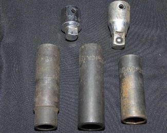 MAC Tool Deep Well Sockets & Adapters
- V2E Socket Adapter
- 7/16" VP14 Socket Adapter
- 1/2" VDP166 Deep Well Sockets 3.25" tall
- 5/8" VDP206R Deep Well Socket 3.25" tall
- 5/8" VIP206 Deep Well Socket 2.5" tall