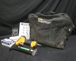 Bostitch Finish Tools SB-150SX Pneumatic & Staples
- Carrying Case
- 3 Packs of Staples