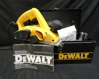 DeWALT 3 1/4" Heavy Duty Planer (DW677)
- Model # - DW677
- In Metal Tool Box