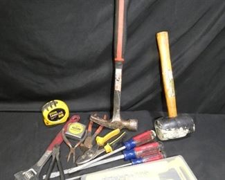 Hammer, Mallet, Adjustable Wrench	
- ToolWorks Socket & Driver & Bits Set
- Hammer
- Mallet
- 12" Adjustable Crescent Wrench
- Nippers
- Wire Cutters
- Needle Nose Pliers
- 3 Craftsman Screw Drivers 1/4" , 5/16 & 3/16
- 2 Stanley Measuring Tapes
