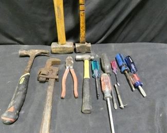 Hammers, Screwdrivers, More	
- 2 x 3 Pound Sledgehammers
- Claw Hammer
- Ball Peen Hammer, Valley
- 7 Screwdrivers
- Pliers w/Wire Cutter
- Pipe Wrench