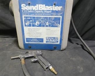 Campbell Hausfeld Sand Blaster	
- 2.5 Gallon Capacity Hopper
