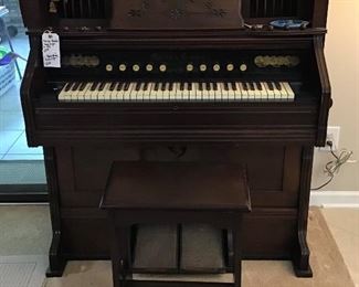 Antique Mason - Hamlin Pump Organ