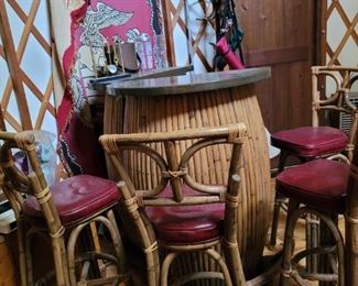 Great condition vintage bar,