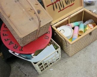 Vintage picnic baskets with vintage tupperware