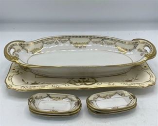 Elegant Gold Plate Set