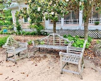 Wooden outdoor seating group 
