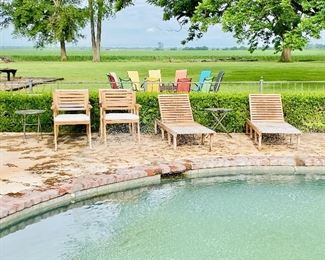 Pool loungers and chairs