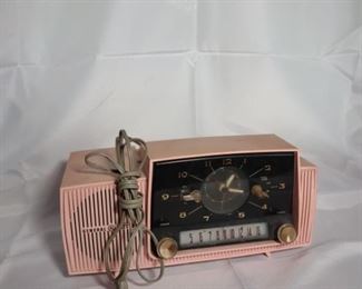 Retro Functional Radio