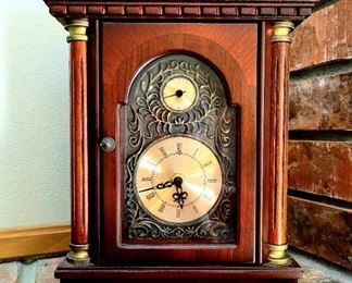 Mantle Clock