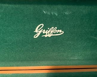 Griffon knife set w/box