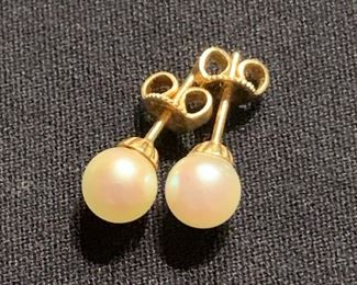 14K pearl earrings 