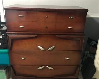"The Barnsley" MCM Chest of drawers by Kent Coffee Furniture. 