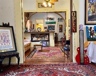 Front Room/Parlor, Art, Furniture & Rugs