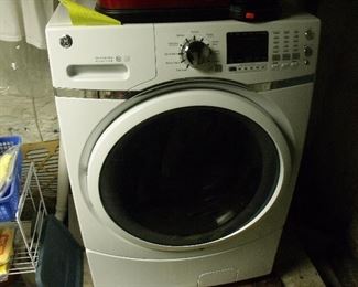 Nice GE Steam Technology Washer!