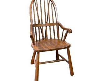 Lot 105
Vintage Oak Windsor Arm Chair.    https://www.bidrustbelt.com/Event/LotDetails/119636921/Vintage-Oak-Windsor-Arm-Chair