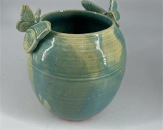 Lot 284
Glazed Art Pottery Vase.     https://www.bidrustbelt.com/Event/LotDetails/120846315/Glazed-Art-Pottery-Vase