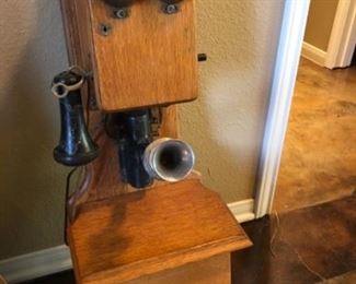 Long John Wall Crank Phone