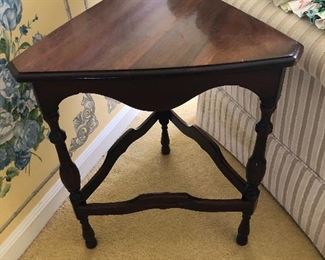 Mahogany Triangler Corner Table