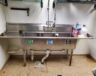 3 Bay Stainless Steel Sink