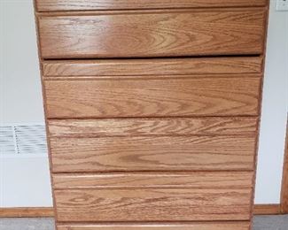  Beautiful (like new) 5 drawer oak dresser.                              
