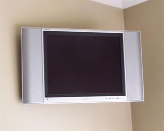 20" Sharp TV