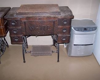 White Rotary Sewing Table