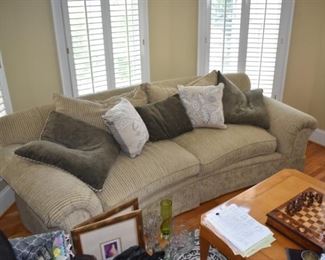 Sofa and matching chairs as well as all living room furnishing and various objects d'art.