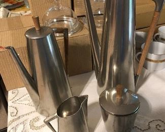 Mid Century pewter coffee and tea serving set - Royal Daalderop, Holland