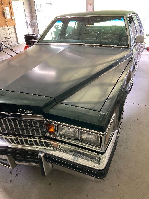 1978 Cadillac Sedan deVille, V8, approx 35,000 miles (VERY CLEAN)