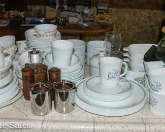 Kitchenware and Glasses