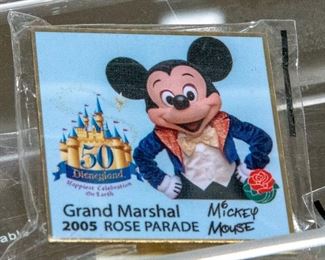 Disneyland - Mickey Mouse Rose Parade Pin