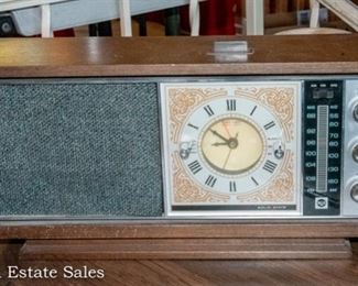 1960 AM/FM Clock