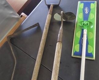 Gardening Tools /Swiffer Mop